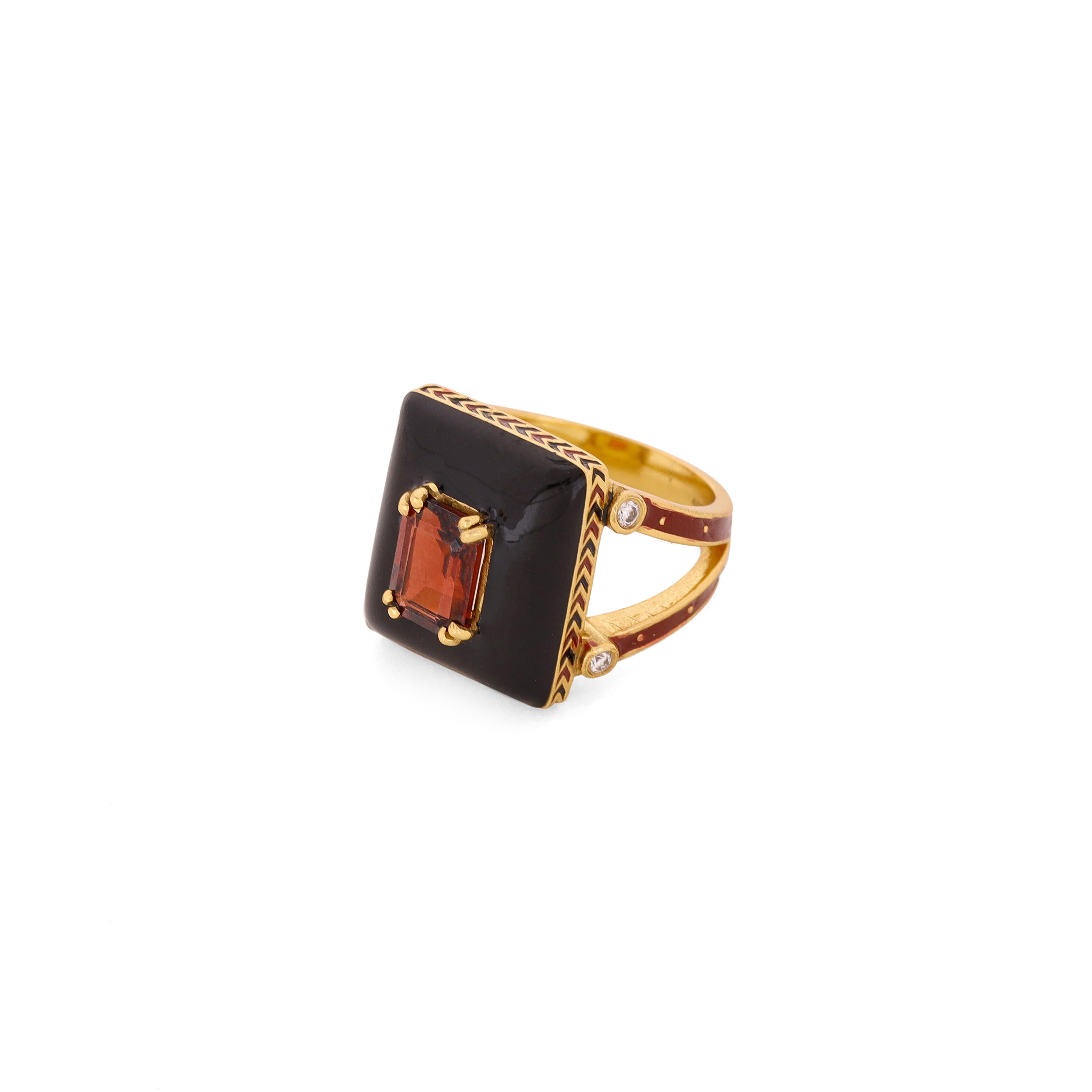 Sora Ring - Garnet